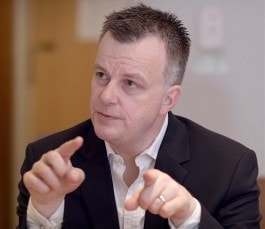 Chris MacNeil