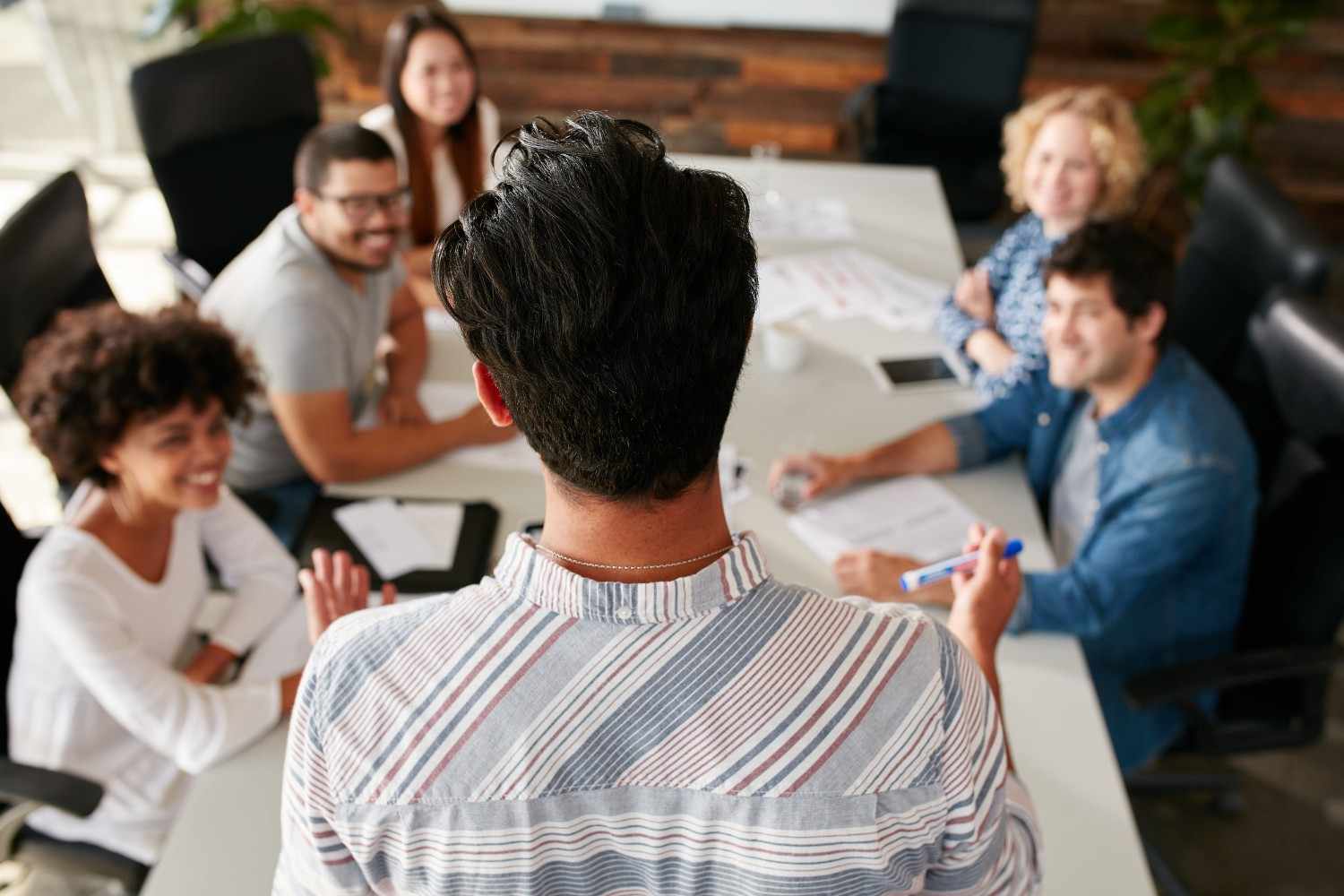 5 tips on how to pitch a winning sales presentation.